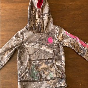 Girls Carhartt Camo Hoodie.